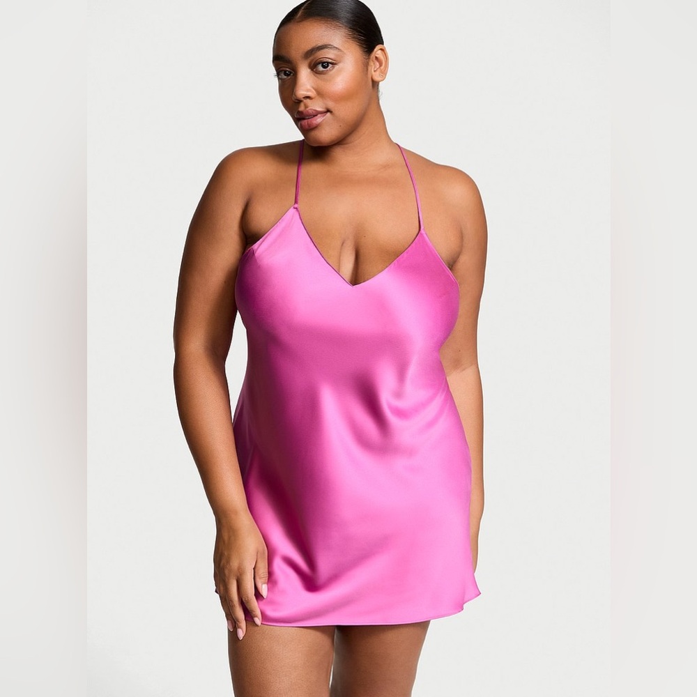 VICTORIA’S SECRET Satin Open-Back Slip - New Peony